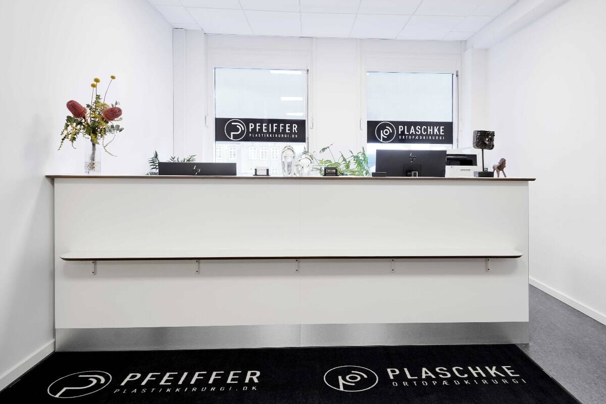 Pfeiffer-plastikkirurgi-modtagelse